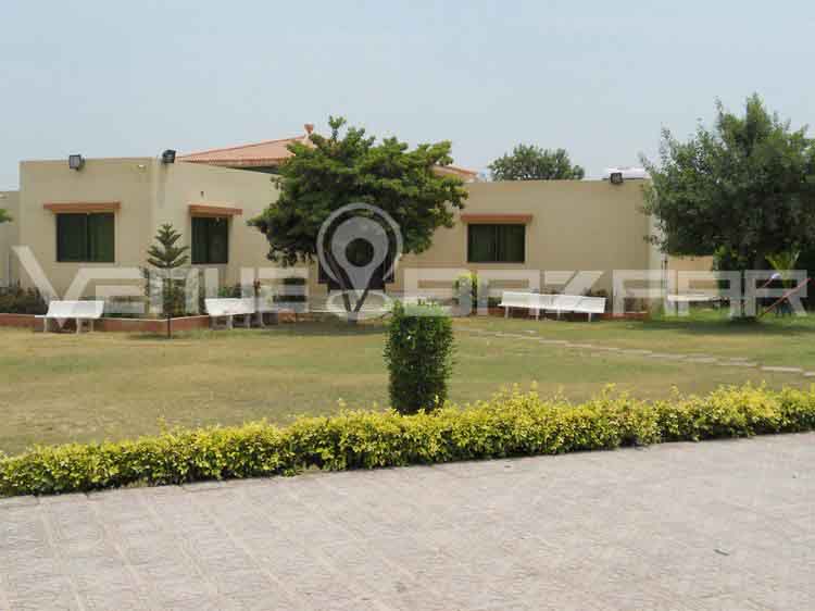 Farmhouse in Karachi